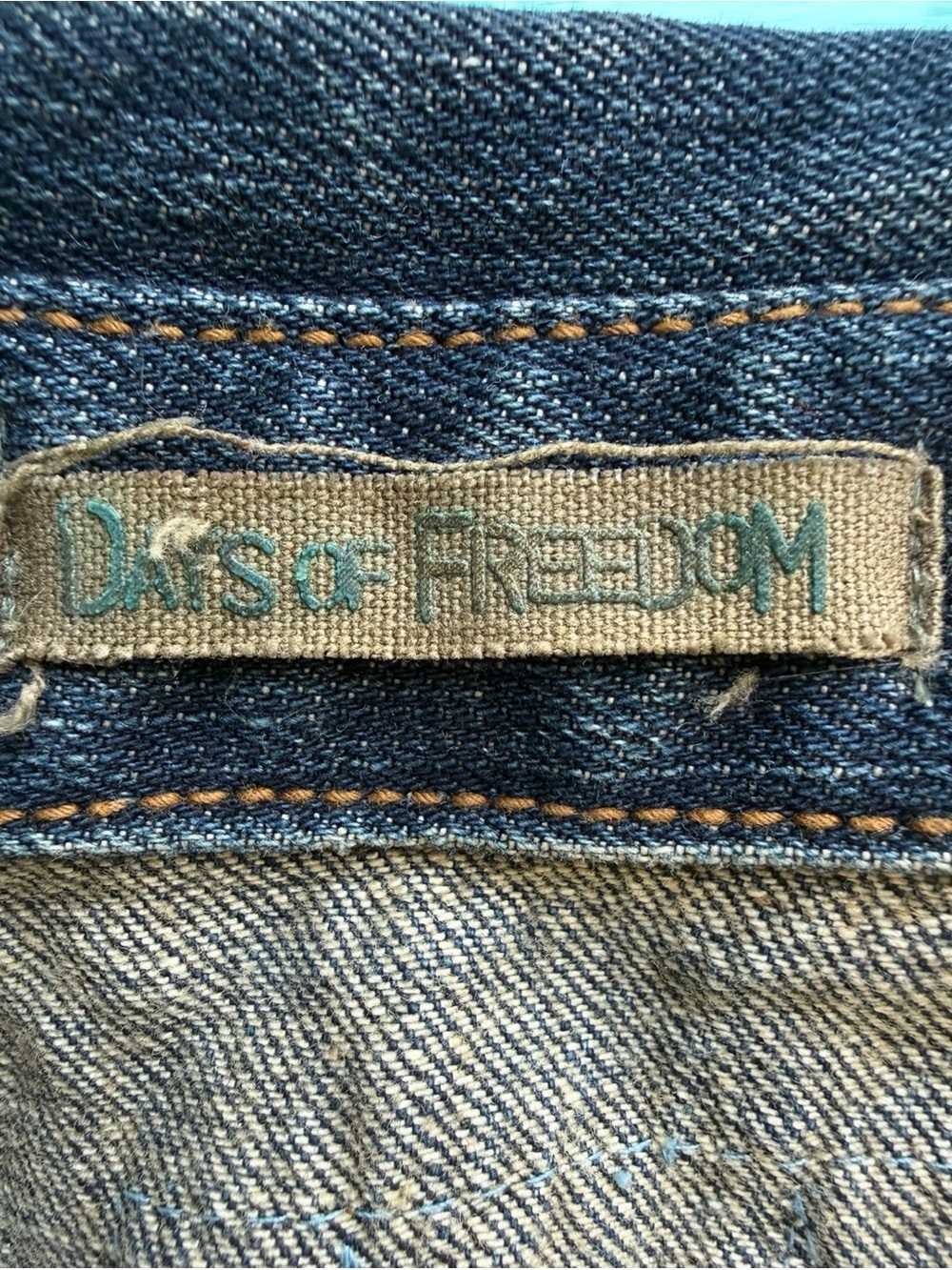 Days of Freedom Distressed Dark Denim Vest Size XS or XXS Y2K Festival Boho - Picture 4 of 13
